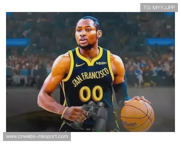 库明加五次暴扣震撼全场 展现勇士野兽级身体天赋