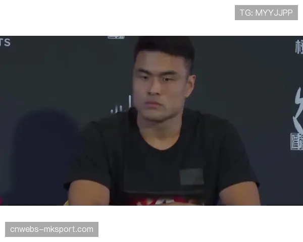 速报：UFC格斗之夜，中国选手张名扬首回合KO对手。